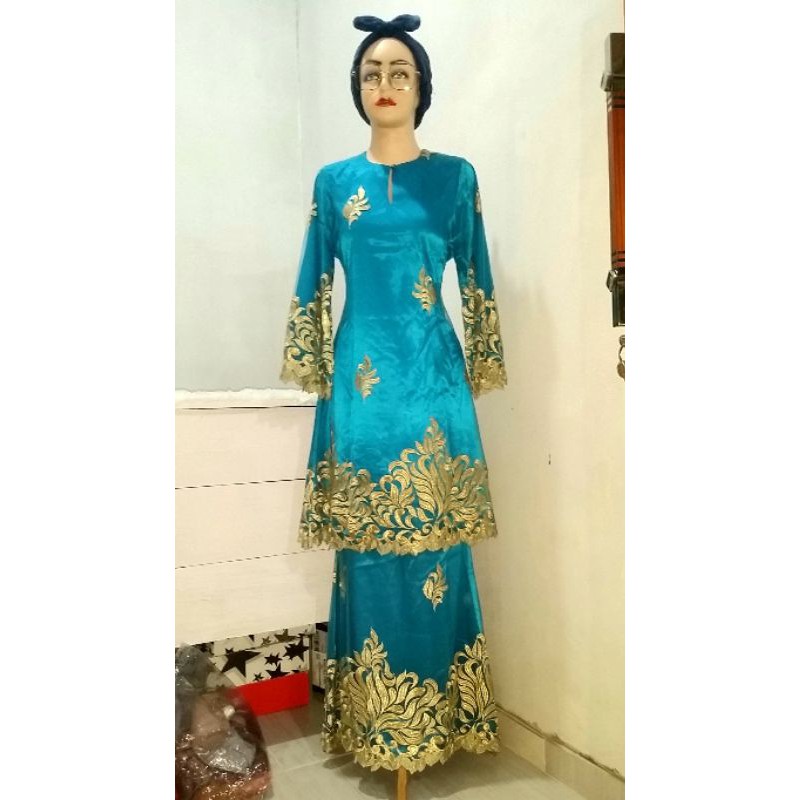 Baju Kurung Melayu Modern