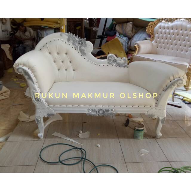 Kursi Pelaminan Lois Miring Duco White Silver Oscar Putih