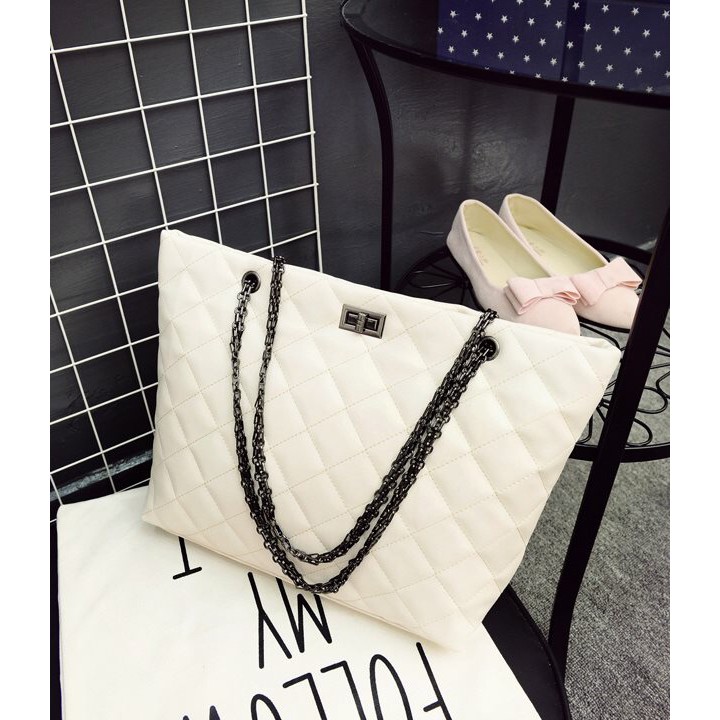 tas pundak warna putih polos lembut empuk wanita besar sedang hand bag