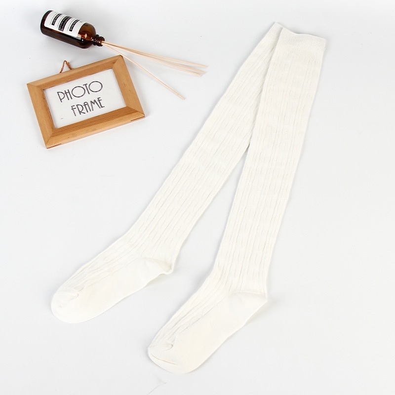 Kaos Kaki Bulu Domba Tinggi Panjang Diatas Lutut Selutut Import Hangat-Putih