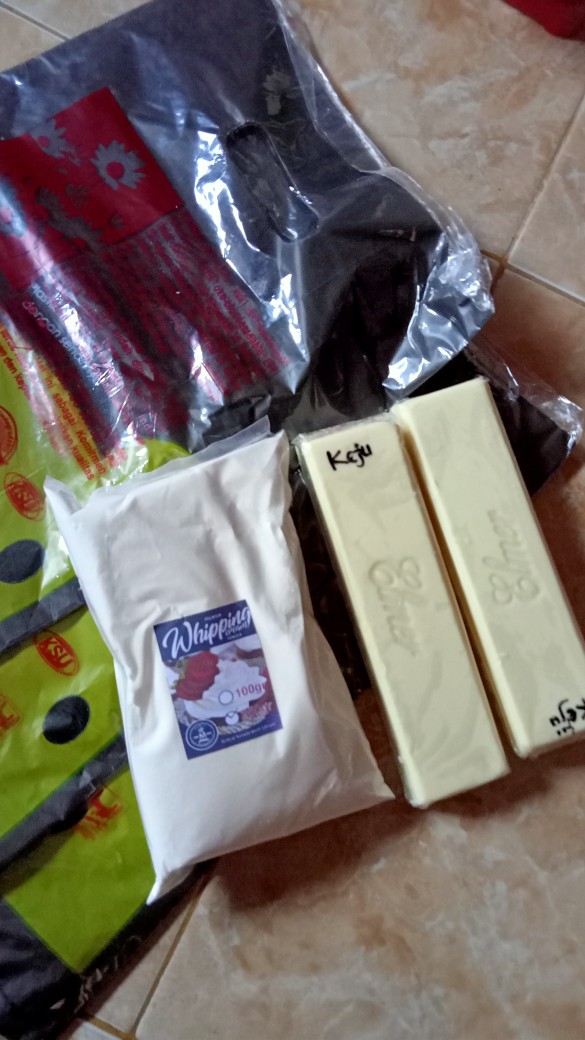 Kantong Plastik Hd Oval Teddy Bear (pegangan Tengah) Uk 30 Cm (1 Pack)