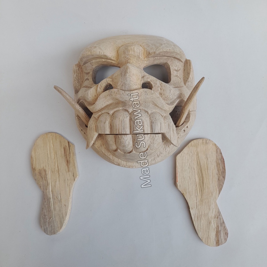 Kerajinan Topeng Leak Celuluk Bali Bahan Kayu