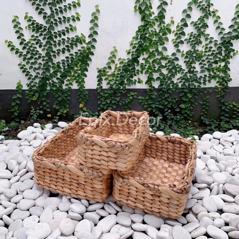 Keranjang Box Kombinasi Kepang Enceng Gondok