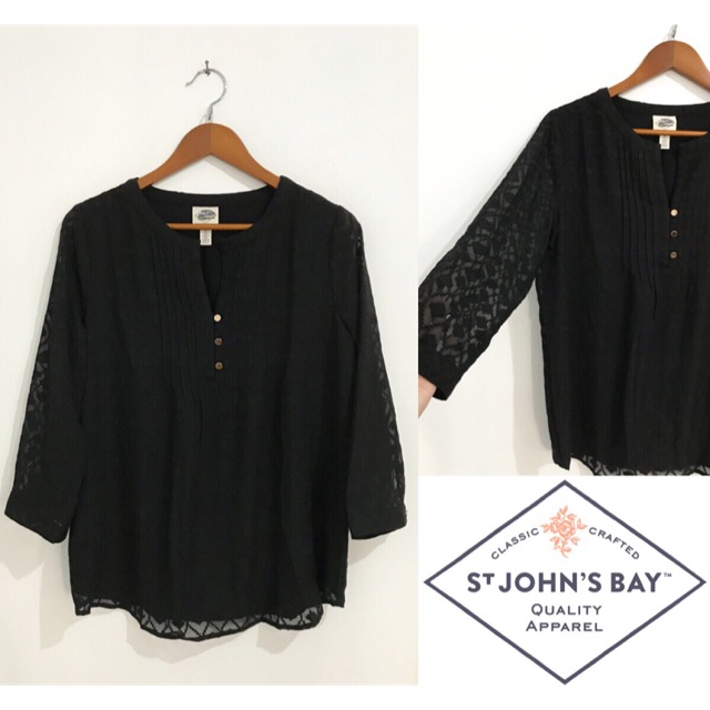 ST JOHN’S BAY gold button blouse (black)