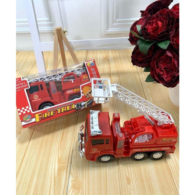 MAINAN TRUK PEMADAM/TRUK DAMKAR/TRUK RUDAL/TRUK TANGKI/TRUK PERANG
