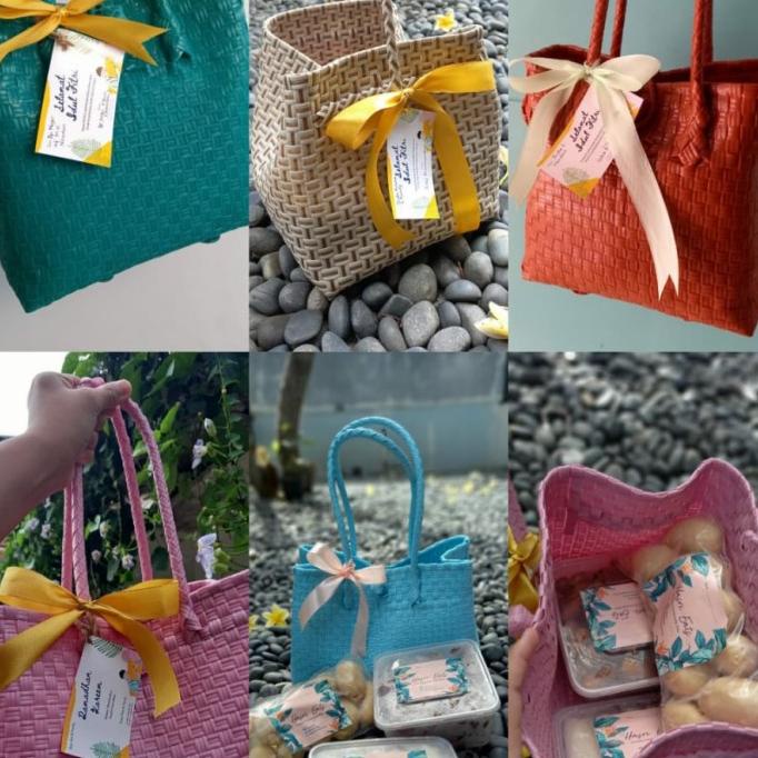 

parcel lebaran makanan frozen lebaran hampers tas jali anyaman premium