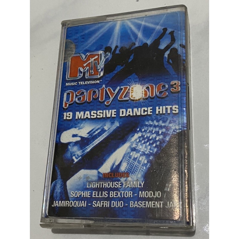 Kaset pita tipe Internasional