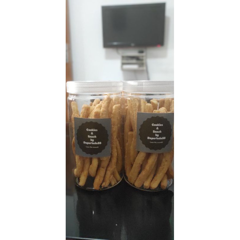 

Cheese Stick BUY 1 GET 1 FREE.