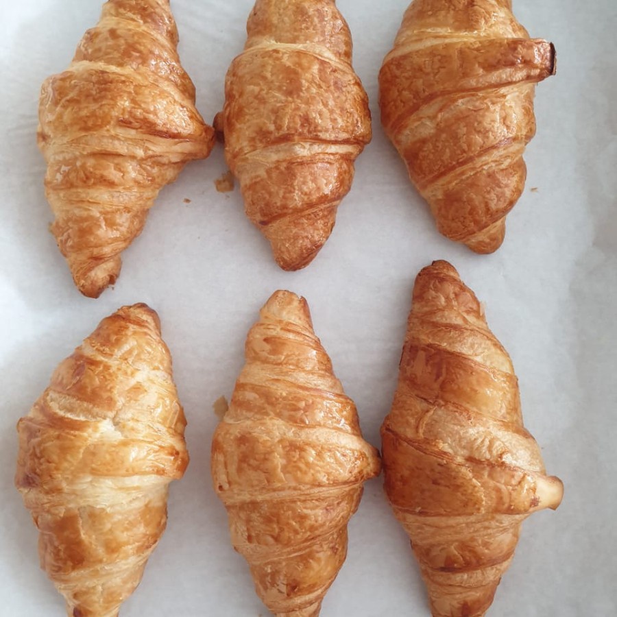 

croissant plain isi 6