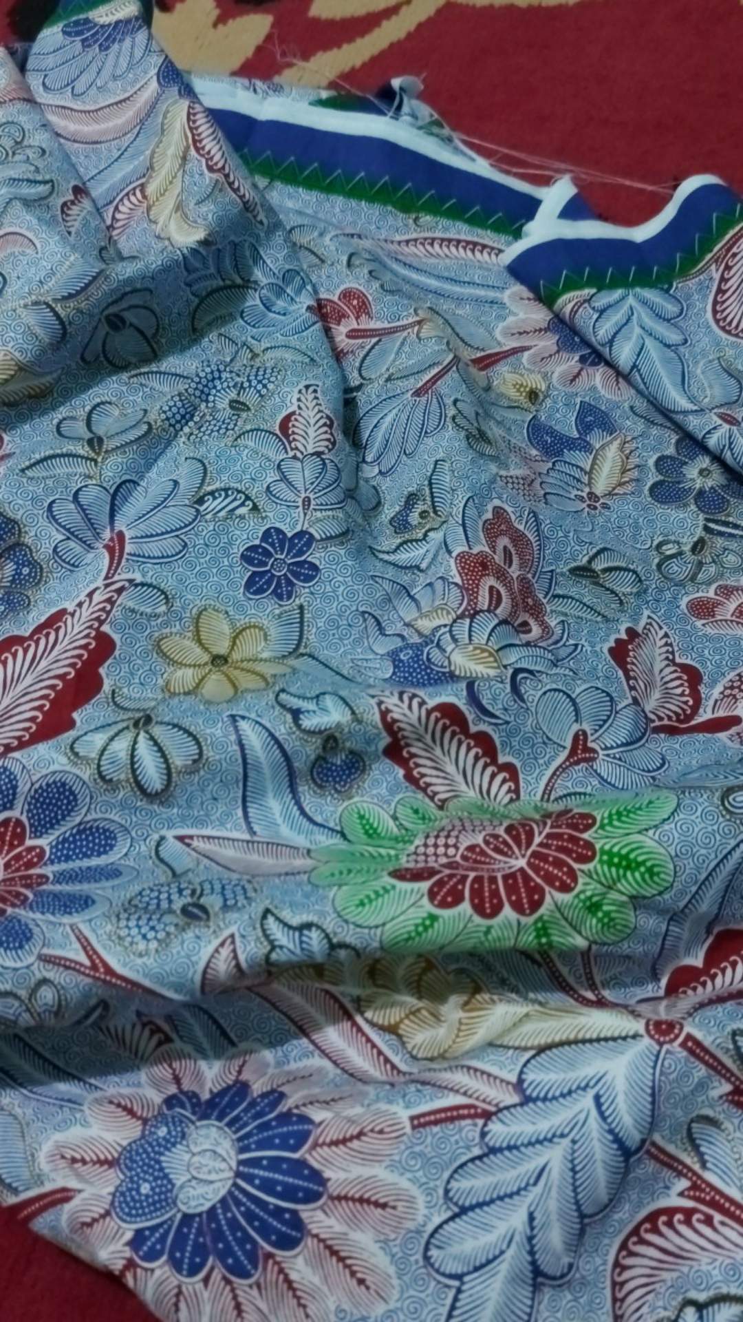 Kain Batik Solo Motif Tribusono