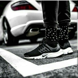 mercedes nike tn