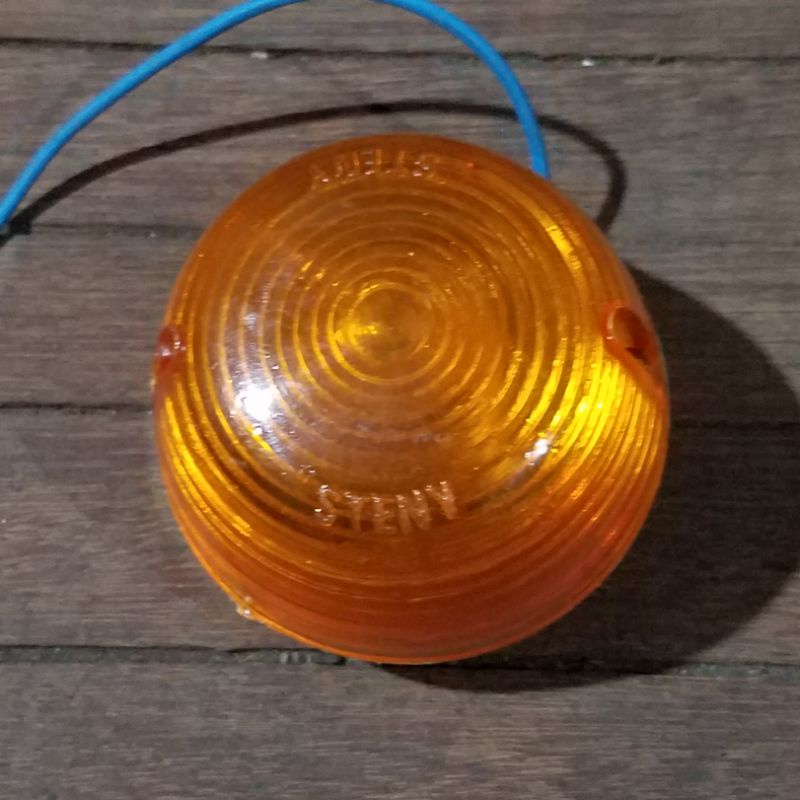 Lampu Sein depan C70 Win Lampu sein belakang C70 1pc.
