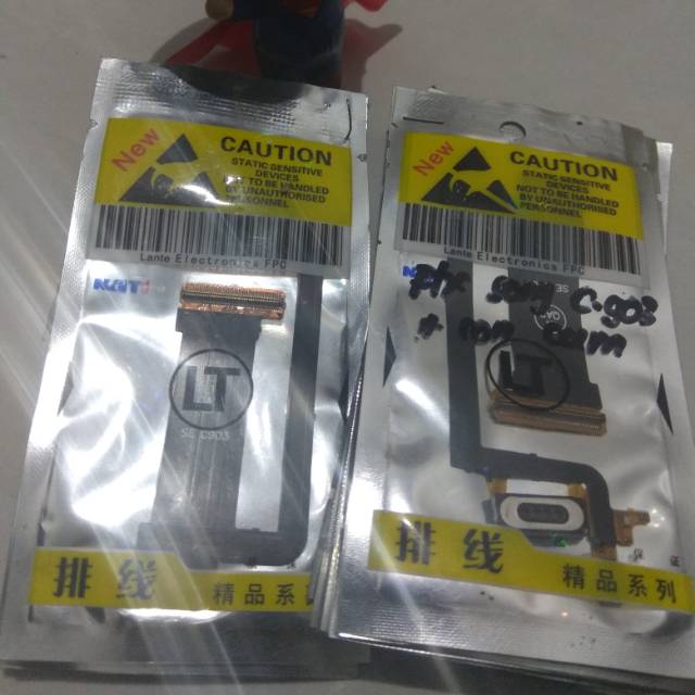 Flexyble slide sony ericsson c903