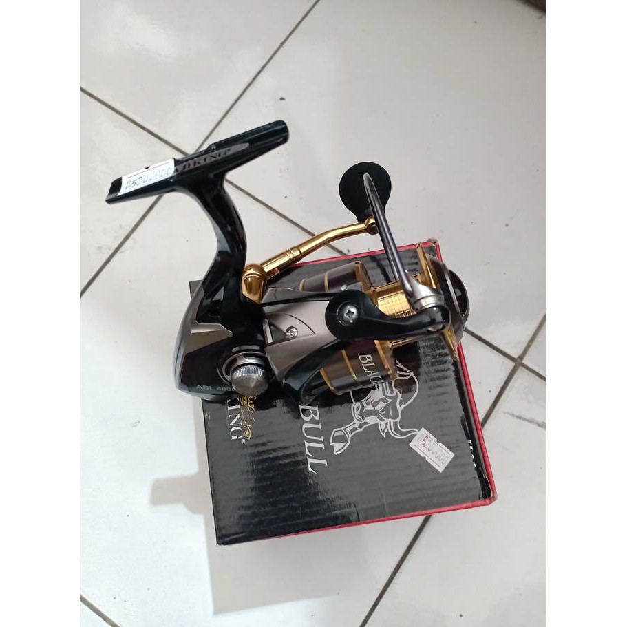 Reel Spinning Ajiking Black Bull 4000 Power Handle
