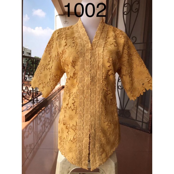 1002 kebaya brukat full depan lengan pendek alexuez pdk brukat tebal full depan