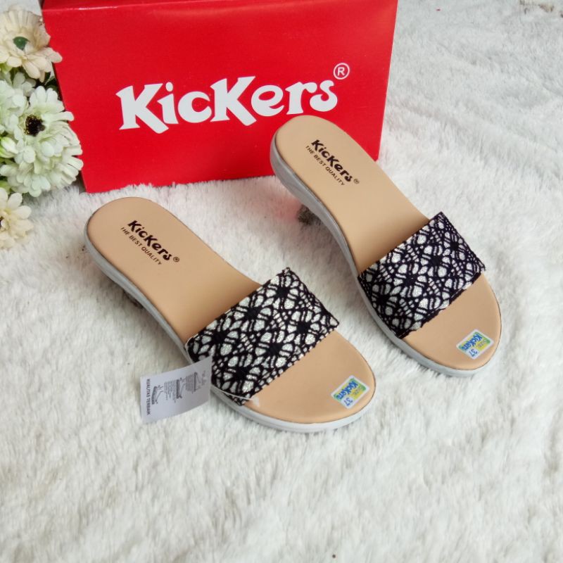 SANDAL KICKERS WANITA Slop Brukat