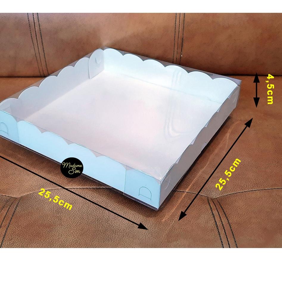 

Best - BOX MIKA PUTIH - DUS KUE - KOTAK - KARDUS 25.5 x 25.5 x 4.5 CM ISI 10 PCS .,