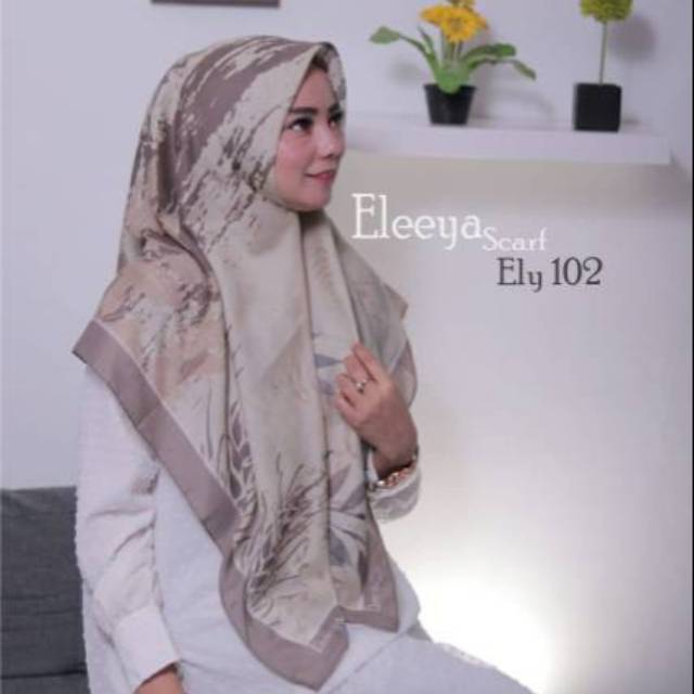 HIJAB SEGIEMPAT MOTIF II ELEEYA SCARF ELY 93 - 102