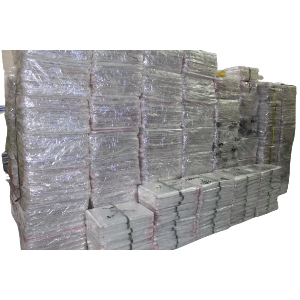 

PLASTIK OPP 28X37 TEBAL 500LEMBAR GARMENT SEAL LEM