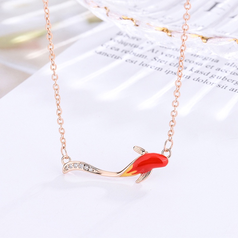 Kalung Rantai Emas 18k Desain Ikan Koi Fortune Aksen Berlian Untuk Wanita