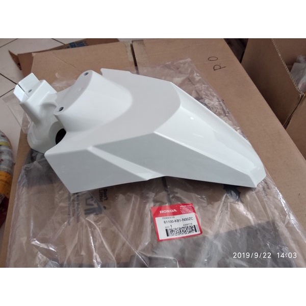 SPAKBOR SLEBOR DEPAN BEAT BIT PUTIH ABU HITAM DOF GLOSY 2016 2017 2018 2019 .61100K81N00ZC 61100K81N