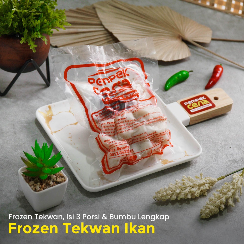 

Tekwan Ikan, Isi : Isi 3 Porsi (Frozen / Vacuum) Pempek Ceria