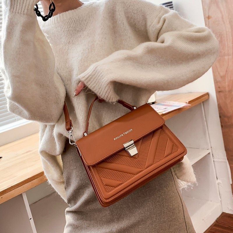 TAS SELEMPANG IMPORT CAHAYA EFATA AMOURRE FASHION