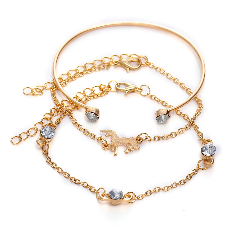 Gelang Multilayer Bahan Metal Warna Emas Aksen Kristal Gaya Retro Untuk Wanita