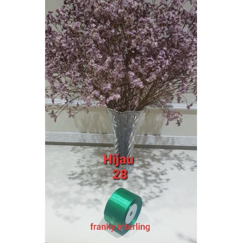 

Ls2Code PITA SATIN POLOS SUPER Lebar 5CM ( 2" ) PER ROLL ISI 18 METER(terbaru)M3N1