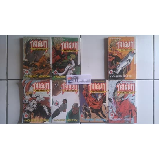 TRIGUN MAXIMUM - YASUHIRO NIGHTOW