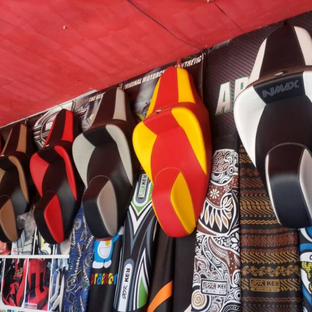 Jok motor nmax minimalis costum
