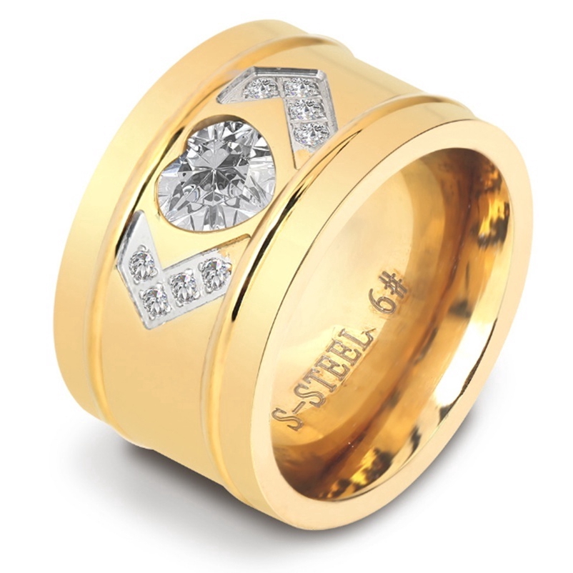 Cincin Nikah Trendy Bahan Stainless Steel 316L Desain Hati Hias Berlian untuk Wanita