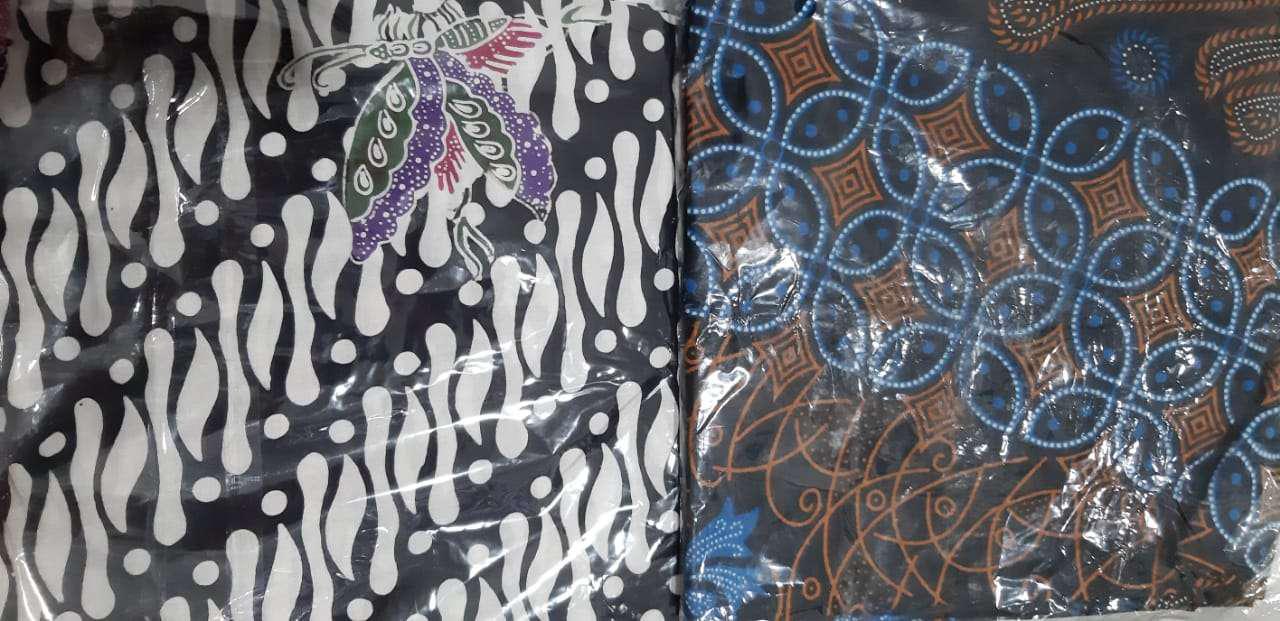 Dua Melati Outer Batik Wanita Muslim