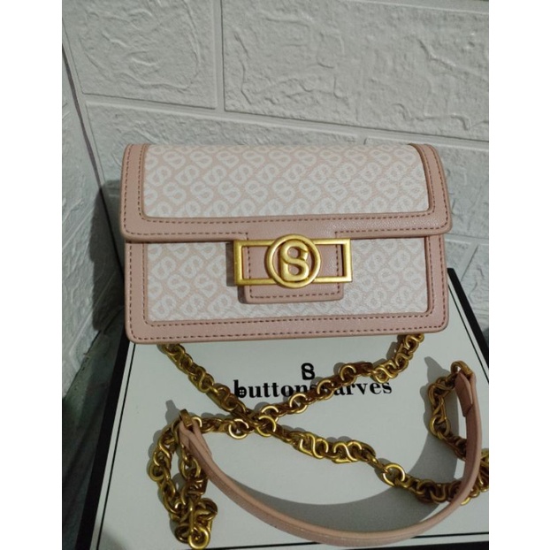 Izzy sling bag buttonscraf preloved