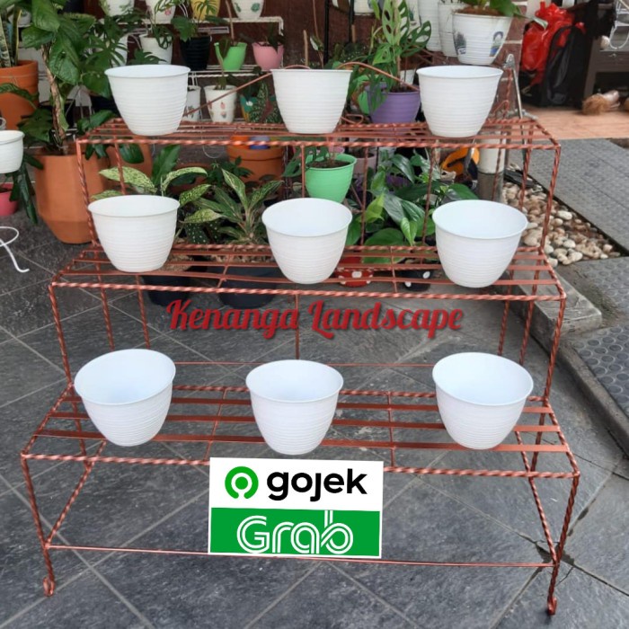 rak tanaman 3 susun besi - rak tanaman 3 susun