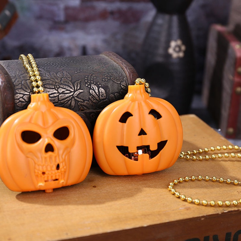 Kalung Dengan Liontin Bentuk Labu Halloween Untuk Hadiah