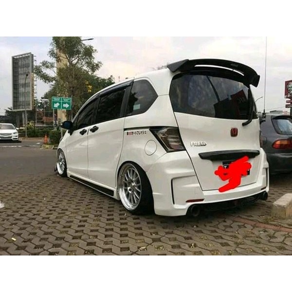Bodykit Freed - Bodykit Honda Freed Bodykit freed 2010 Bahan Duraflex material