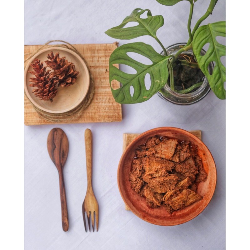 

RENDANG DAGING 250 GRAM. PREMIUM QUALITY!