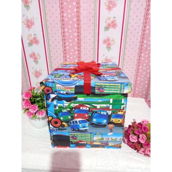

box snack birthday box exploison box kado box surprise