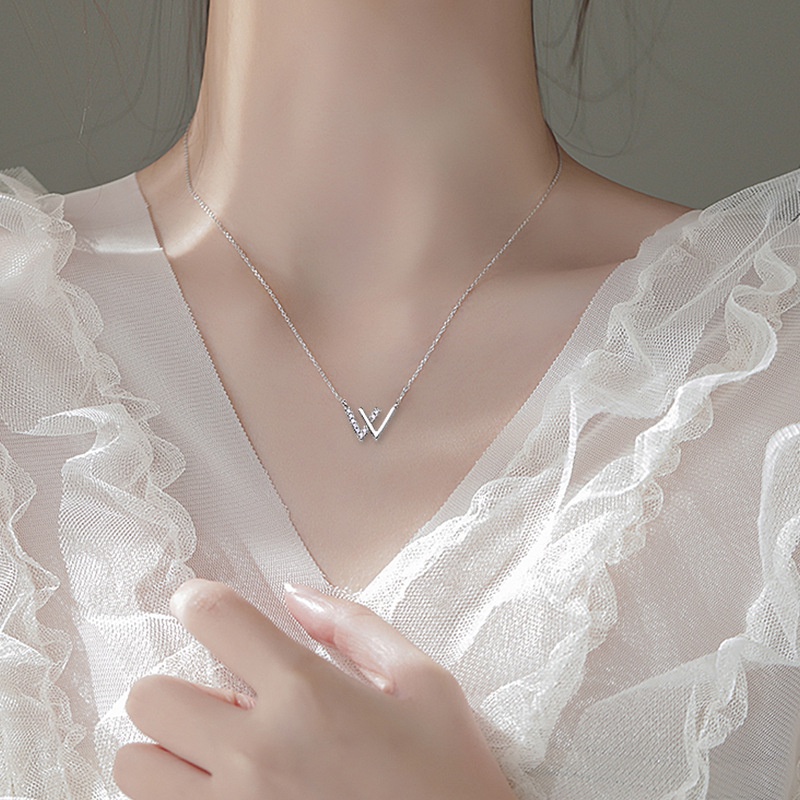 Kalung Rantai Klavikula Bahan 925 Silver Aksen Berlian Untuk Wanita