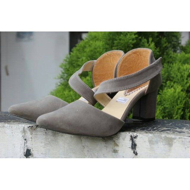 *Terlaris*    HIGH HEELS WANITA PUMP SHOES HAK TAHU / DO ABU
