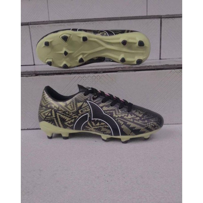 SEPATU SOCCER BOLA ORTUSEIGHT SIZE 39-43