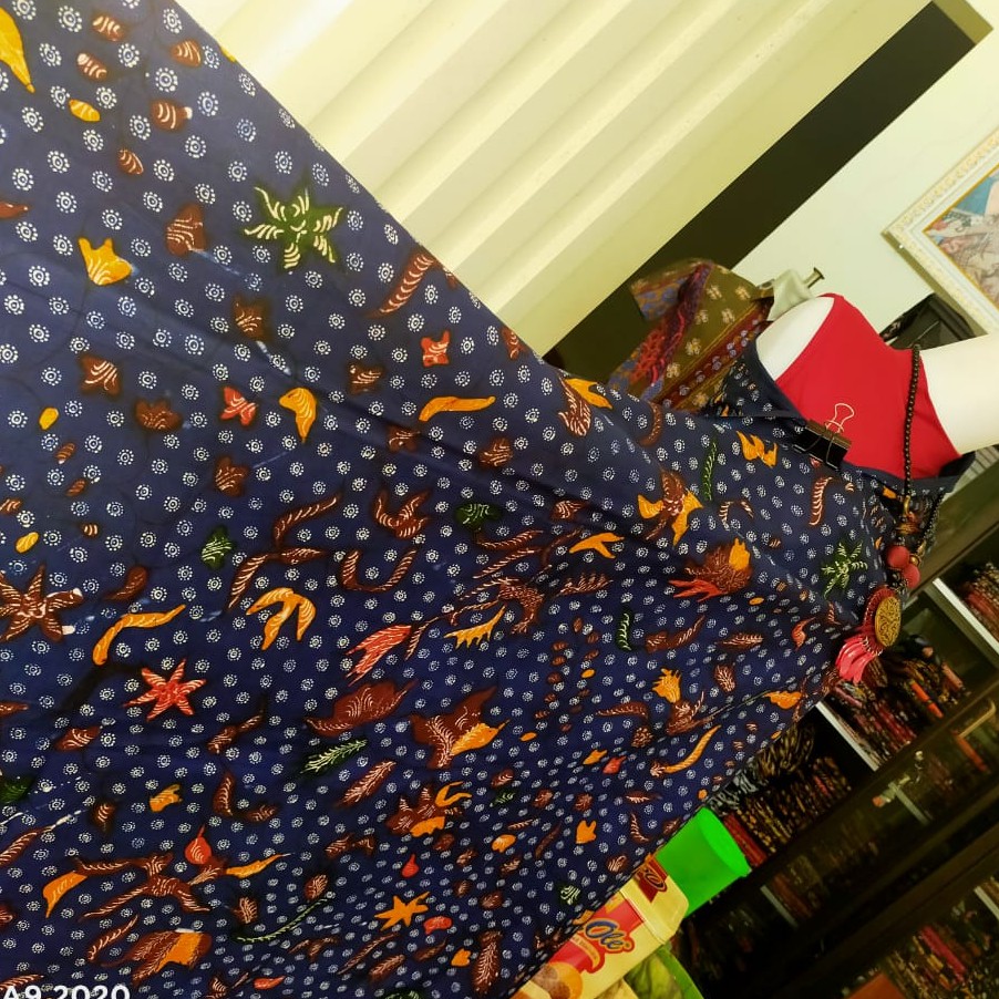 Kain Batik Tulis Asli Motif Meteor Warna Biru