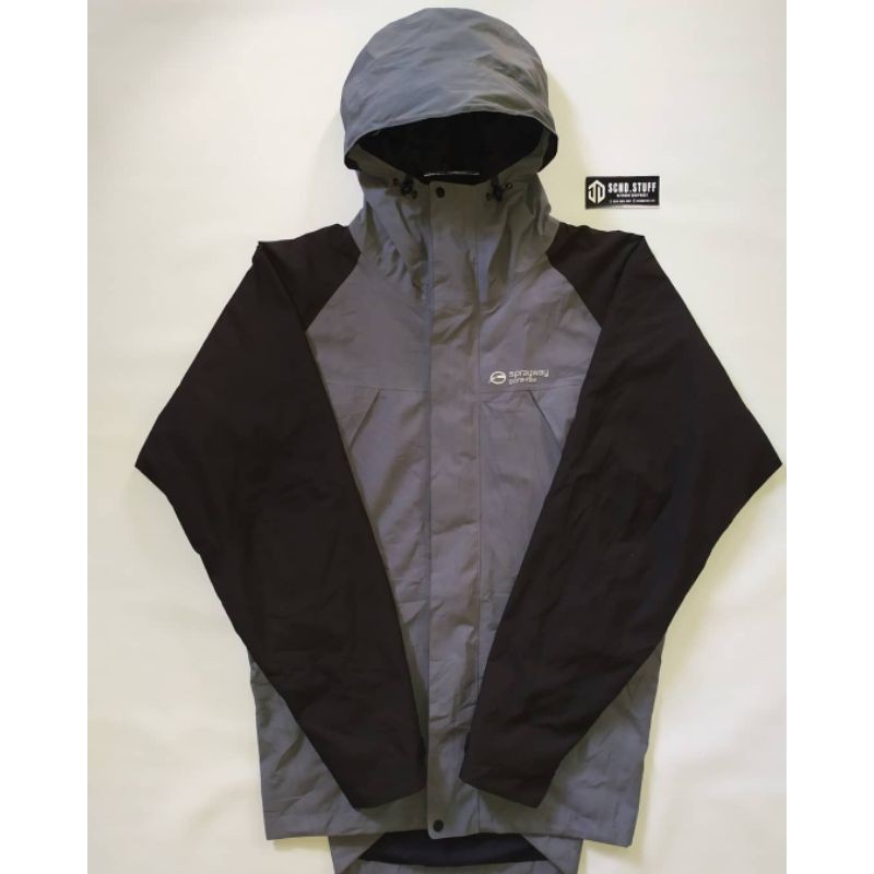 JAKET OUTDOOR SPRAYWAY