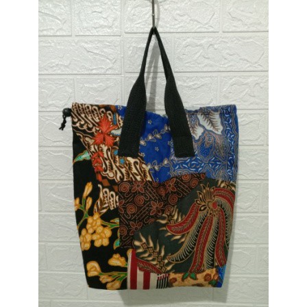 TOTEBAG WANITA BATIK SERUT