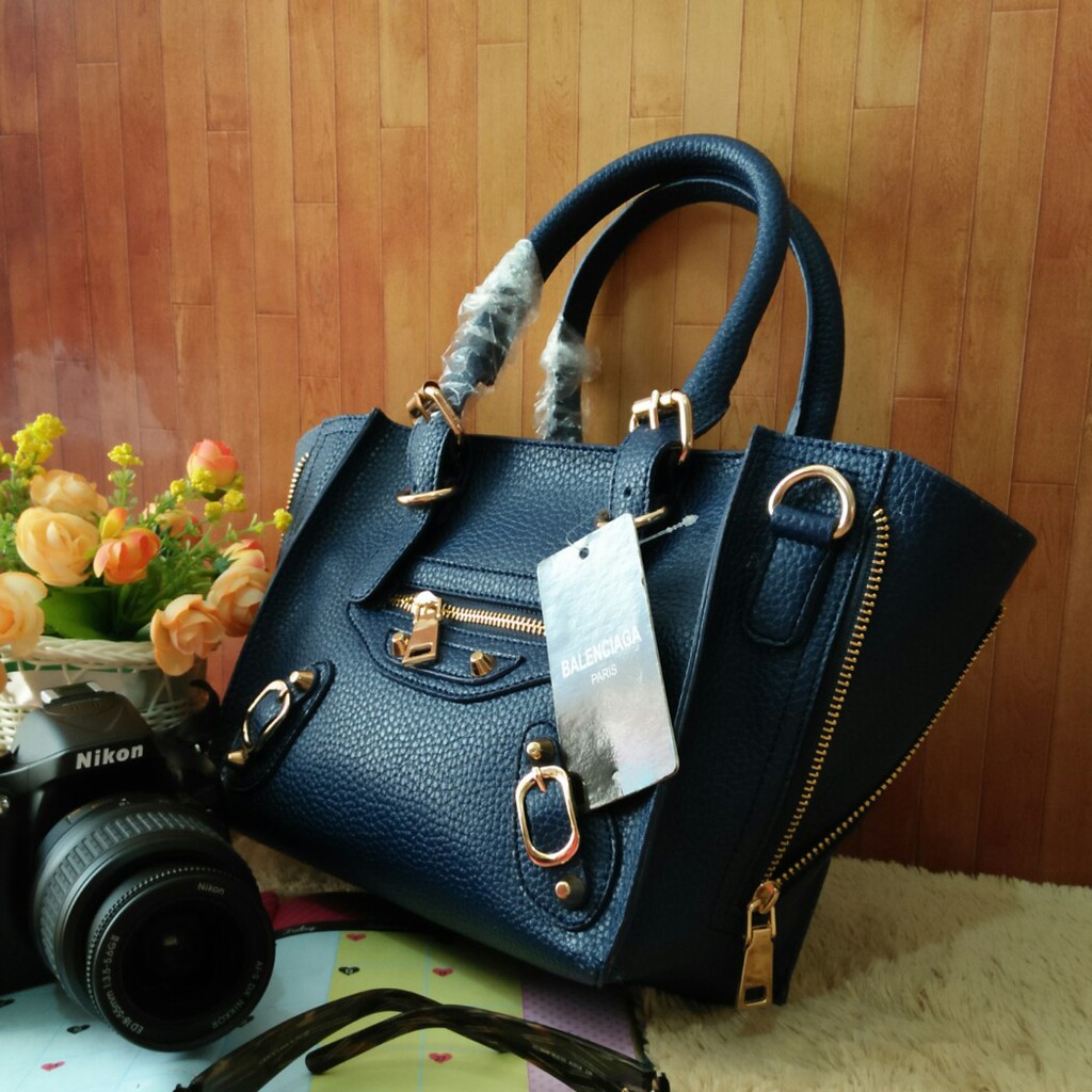 Terbatas Tas Fashion Wanita Branded Balenciaga Trepez Warna Hitam