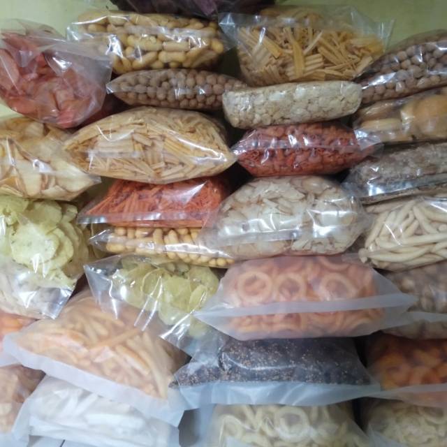 Aneka snack dan makanan ringan