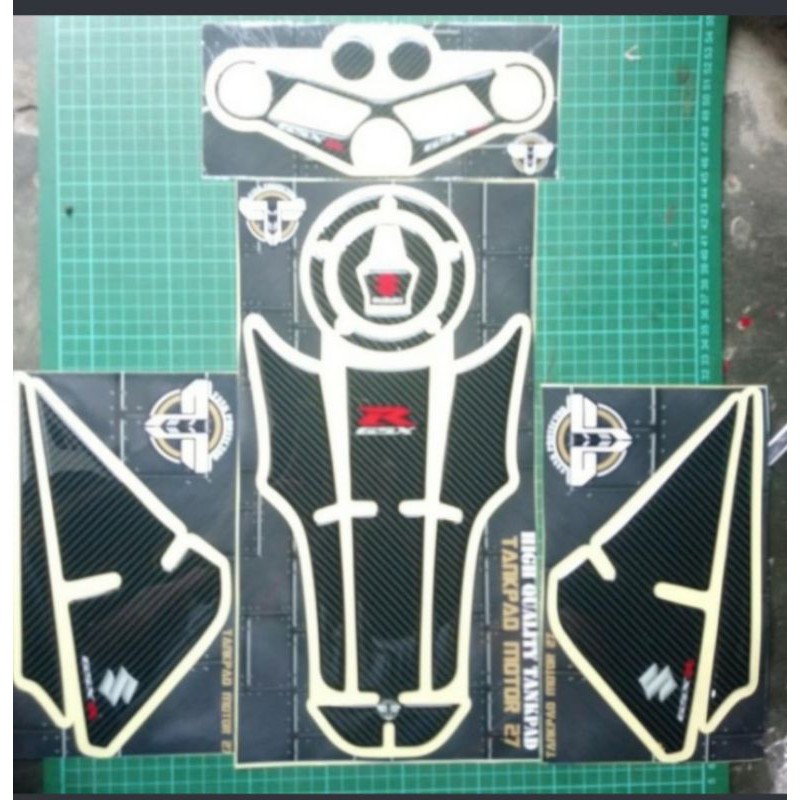 Sticker Tankpad Resin Timbul Untuk Suzuki GSX R 150