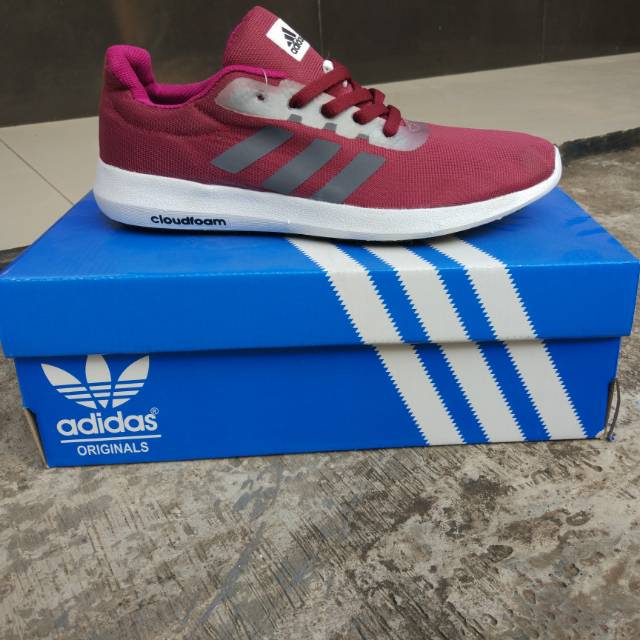 Adidas Cloudfoam Maroon / sepatu Adidas Cloudfoam maroon