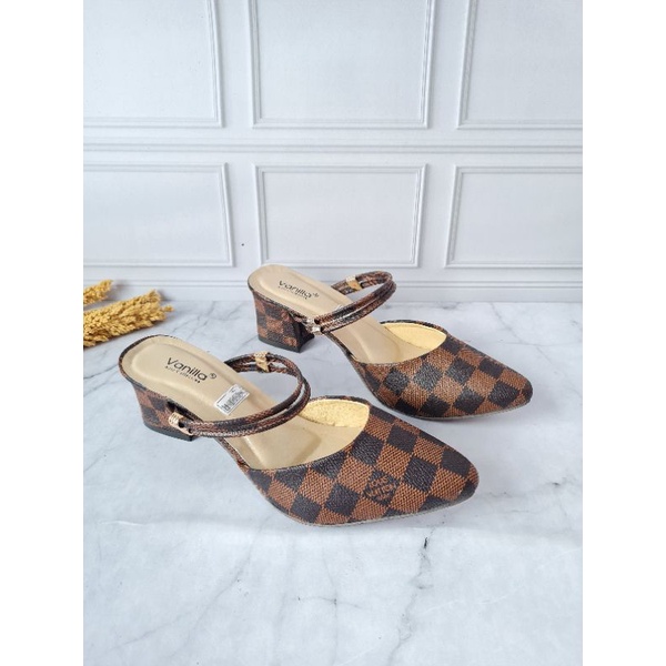 ABBUSHOES F 10  Heels Tahu Cantik Model Slip On Kanvas 5cm